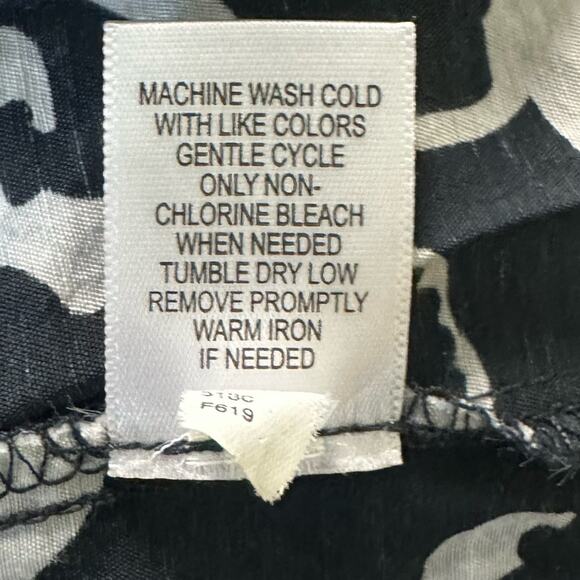 Liz Lange Maternity Print Ruffle Neck Tunic Top Black White Size XXL - Picture 7 of 8